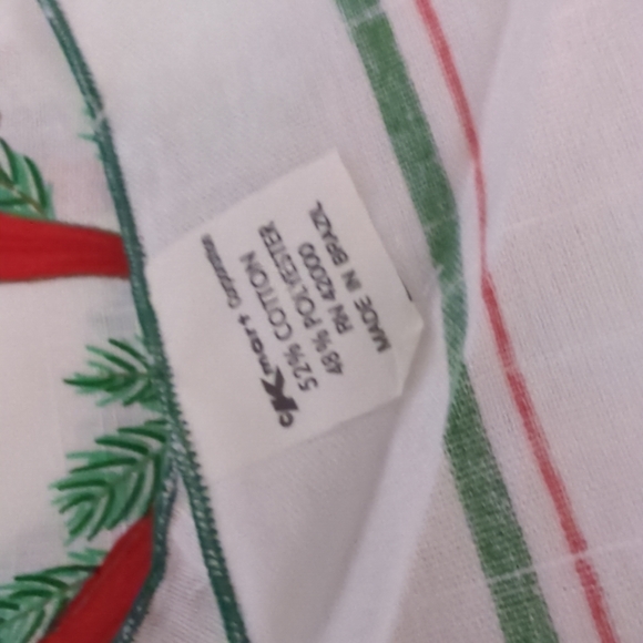 Christmas Napkins QTY 4 Pattern Green/Red Green Trim 16" X 16"  New With Tags - Picture 5 of 6